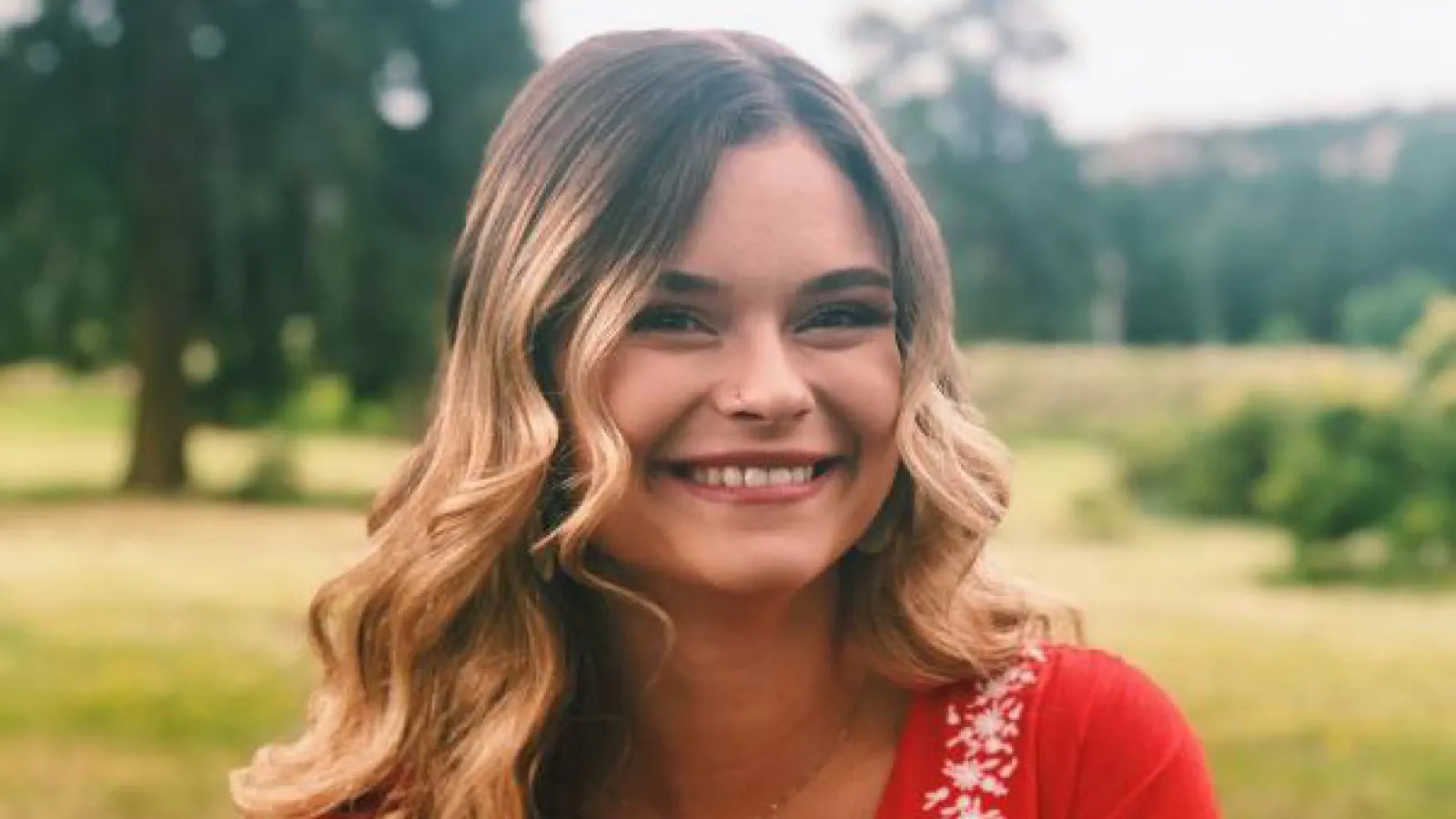 Nikki headshot edited
