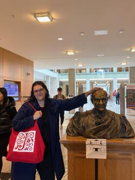 Elizabeth Shatswell at library